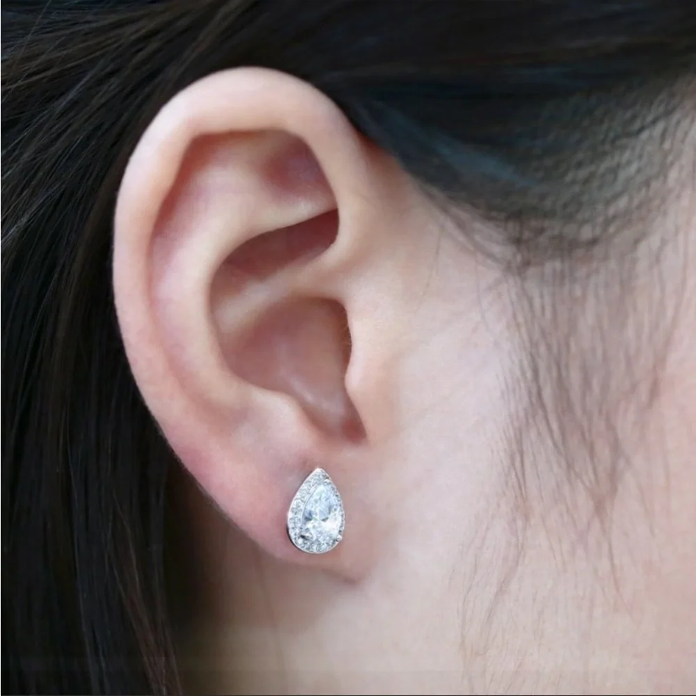 New Delicate Water Drop Diamond Beautiful Pear Stud Earrings for Women - Picture 2 of 8